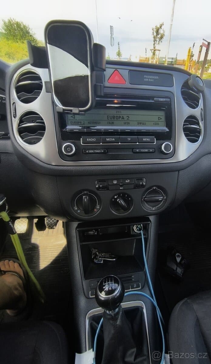 2009 Volkswagen TIGUAN - 12