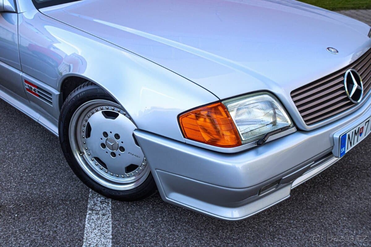 1993 Mercedes-Benz SL - 12