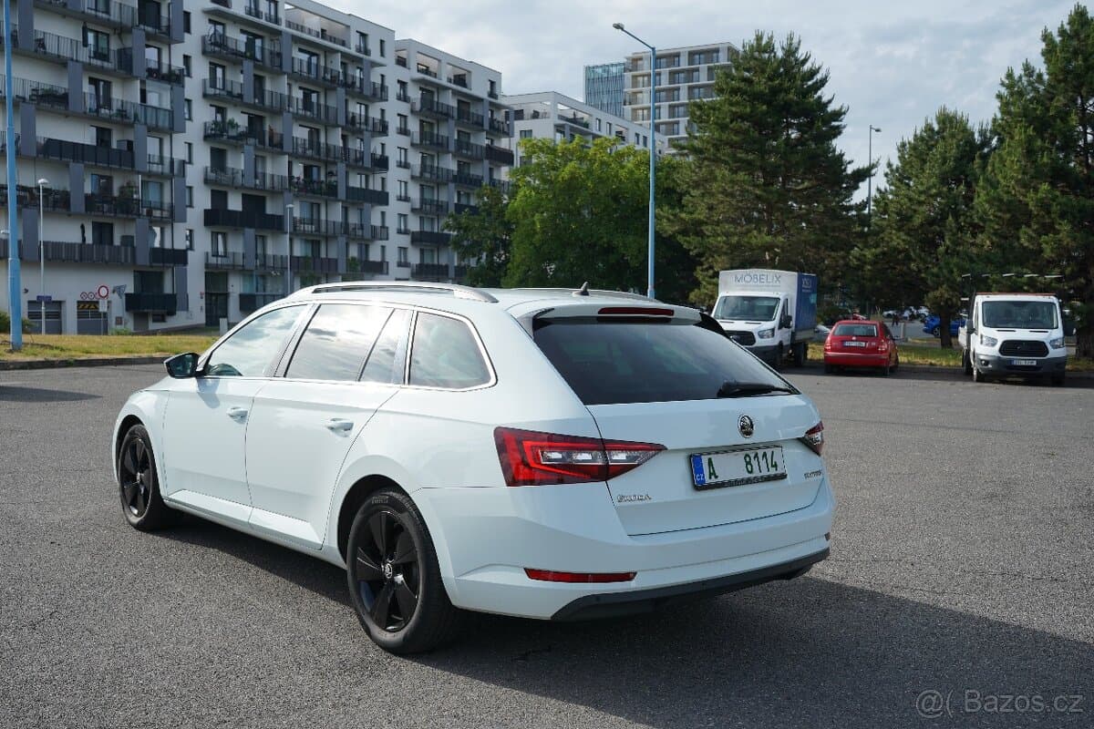 2018 Škoda SUPERB - 12