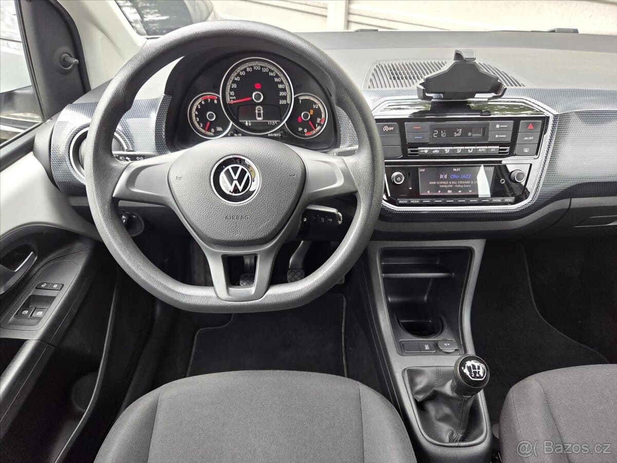 2022 Volkswagen UP! - 12