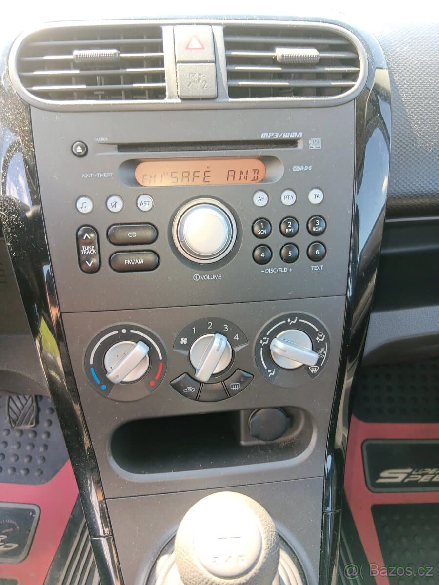 2010 Suzuki SPLASH - 12
