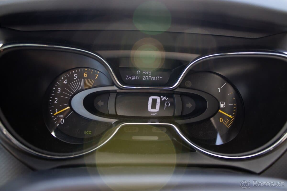 2014 Renault CAPTUR - 12