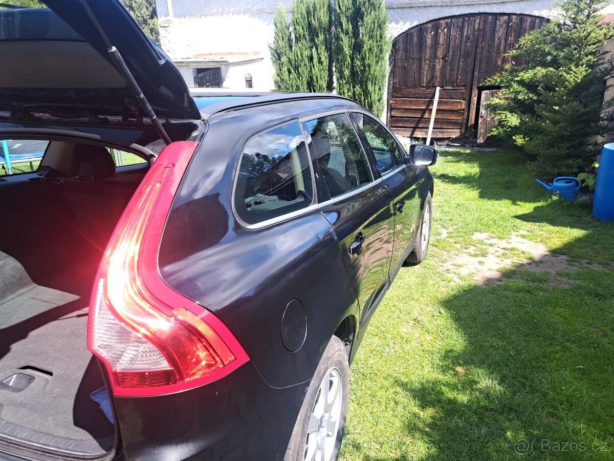 2011 Volvo XC60 - 12