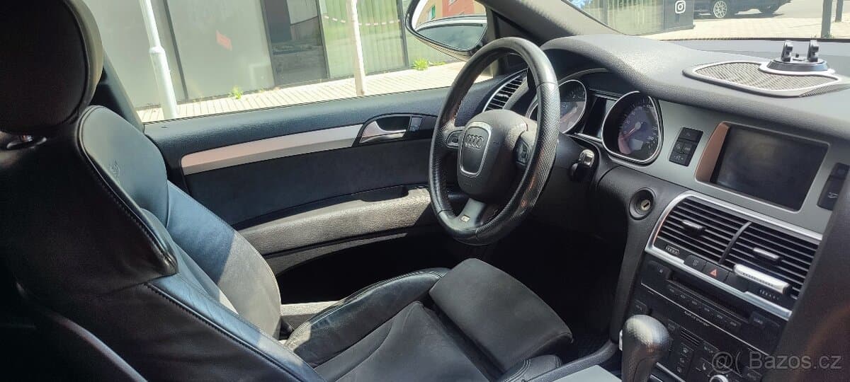 Audi Q7 - 12