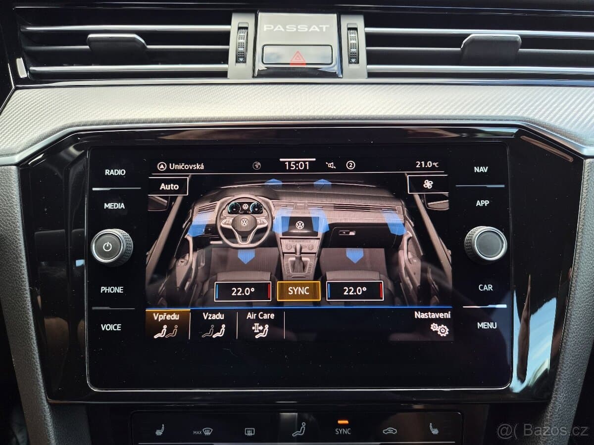 2020 Volkswagen PASSAT - 12