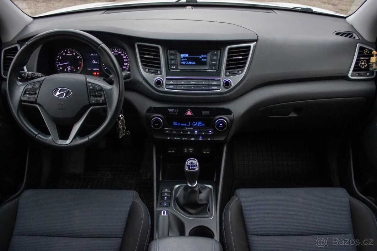 2017 Hyundai TUCSON - 12