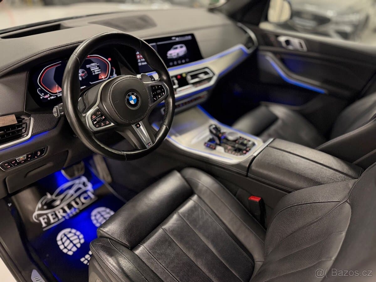 2020 BMW X5 - 12