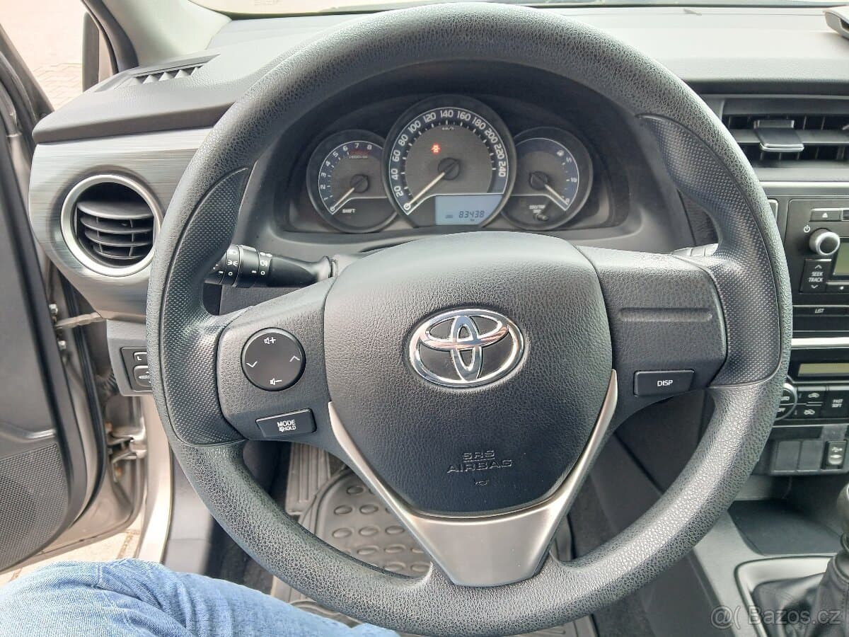 2014 Toyota AURIS - 12