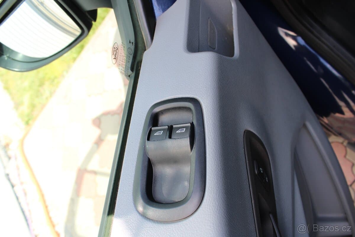 2015 Ford TRANSIT - 12