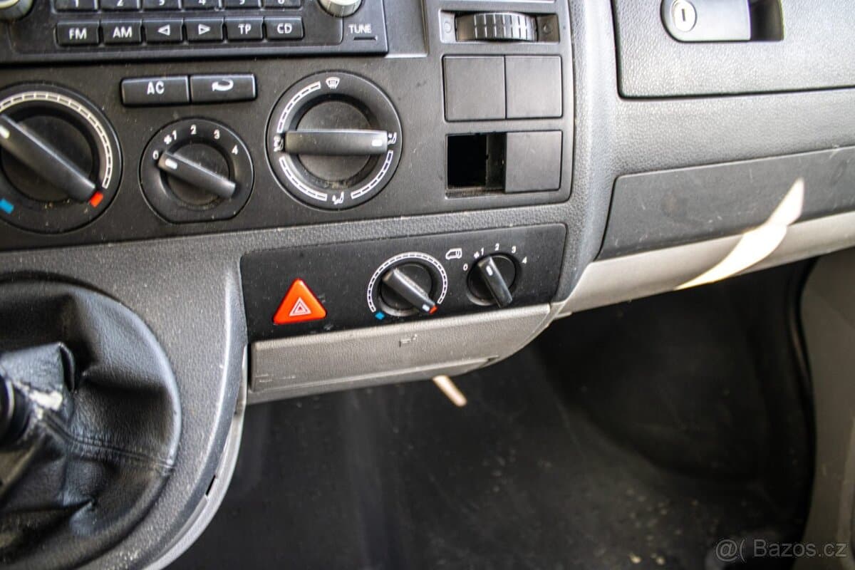 2009 Volkswagen TRANSPORTER - 12