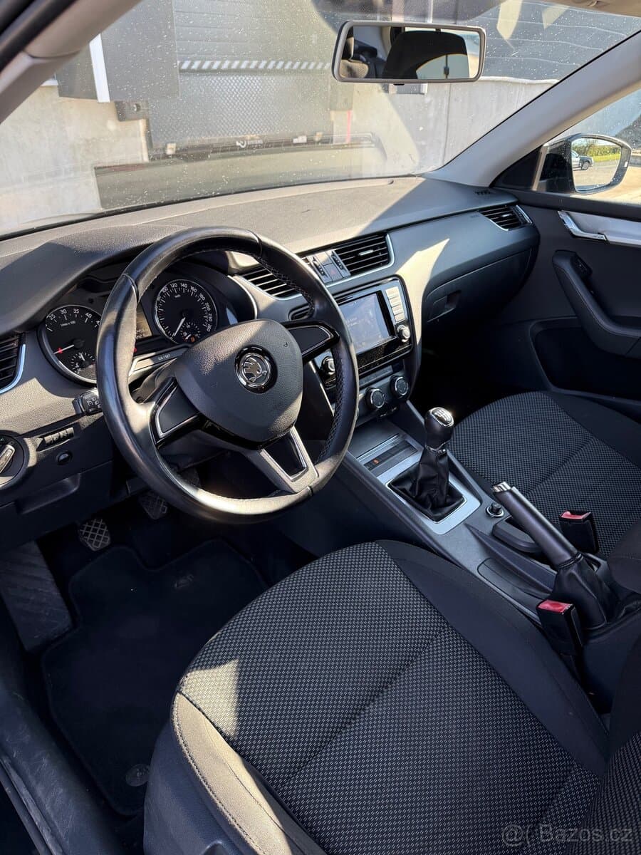 2015 Škoda OCTAVIA - 12