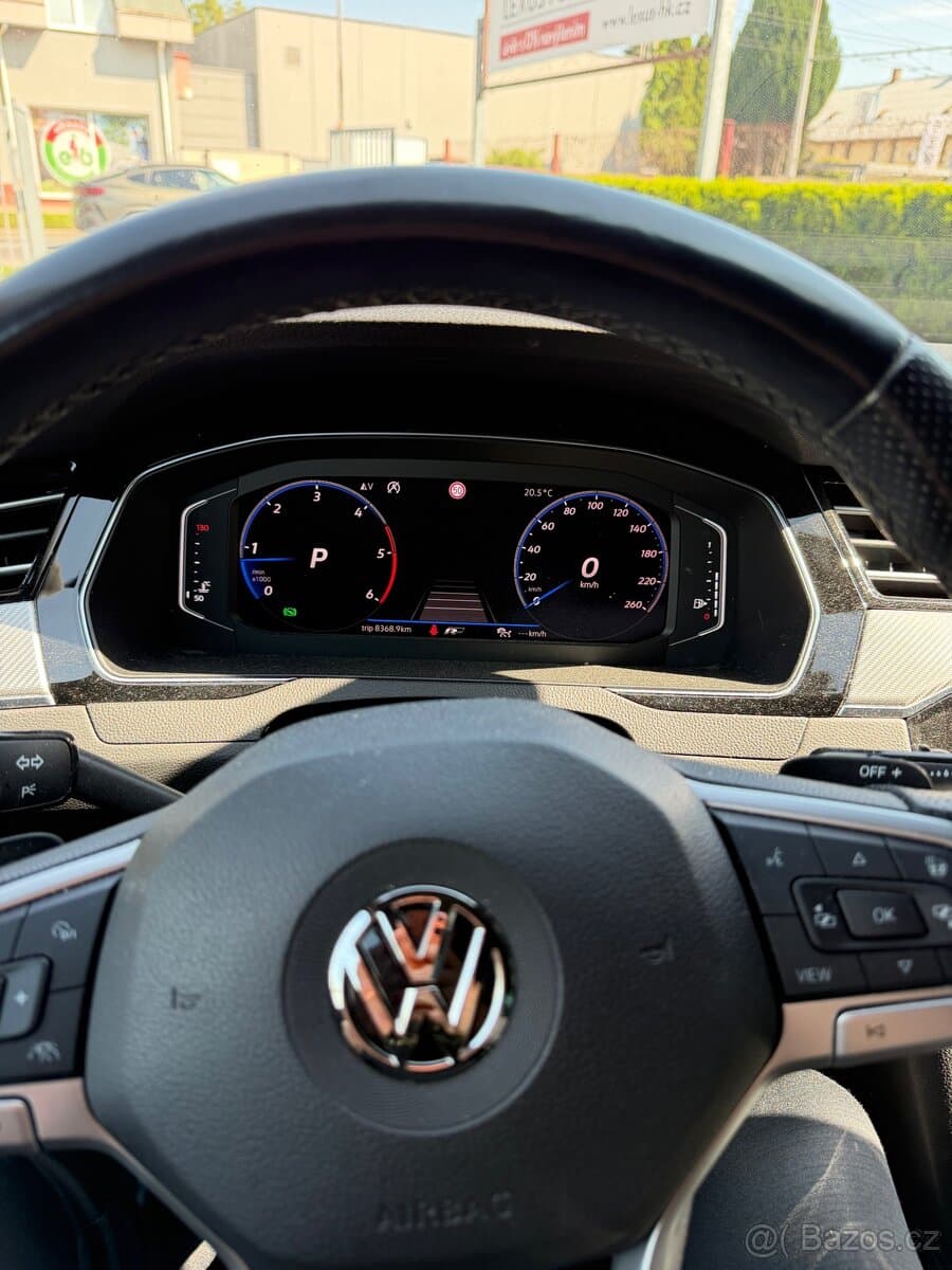 2020 Volkswagen PASSAT - 12