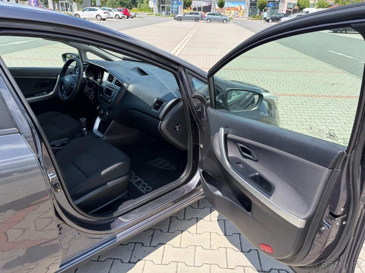 2012 Kia PROCEED - 12