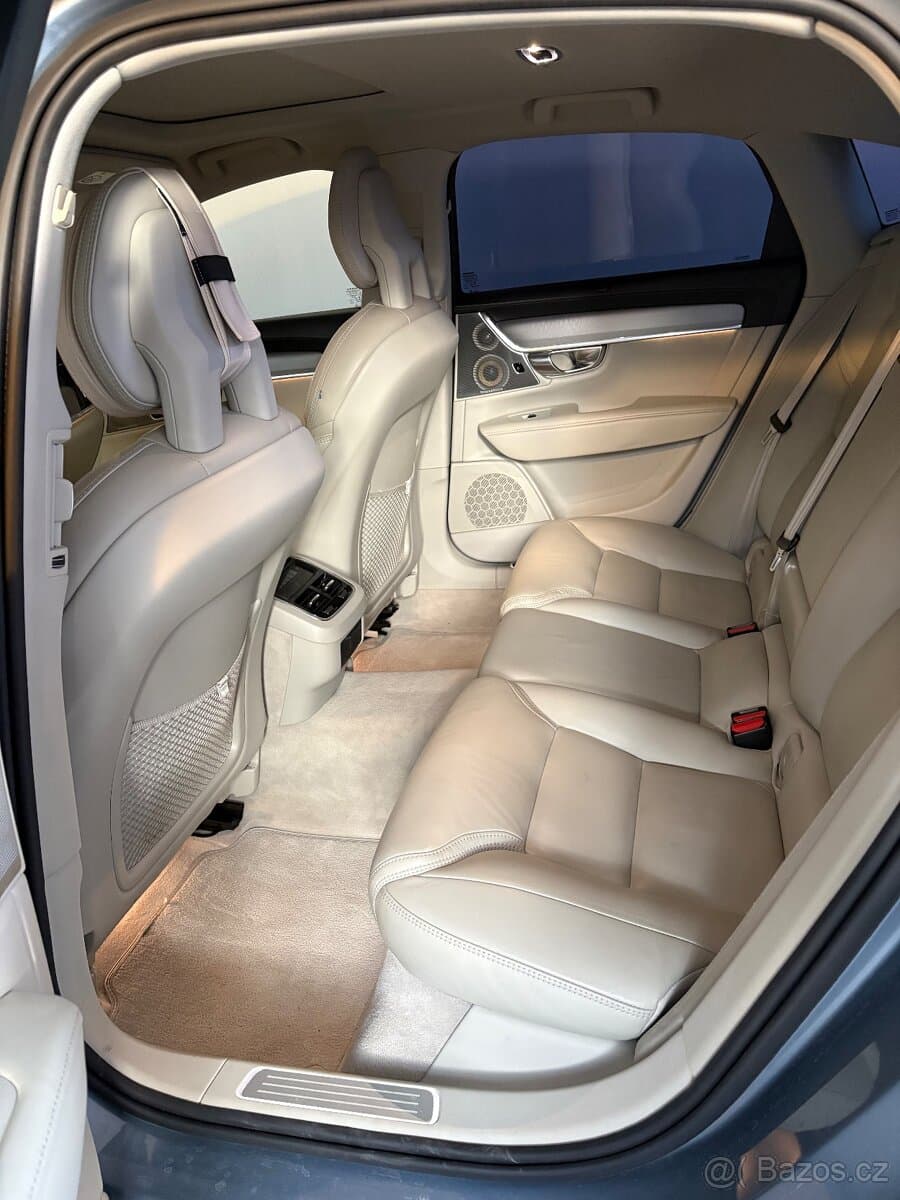 2016 Volvo S90 - 12
