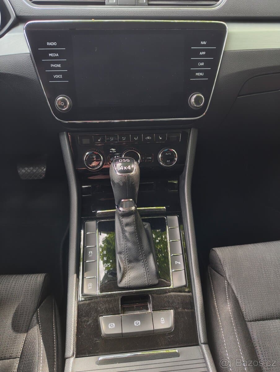 2018 Škoda SUPERB - 12