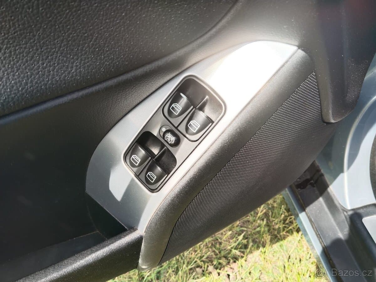 2004 Mercedes-Benz OSTATNÍ - 12