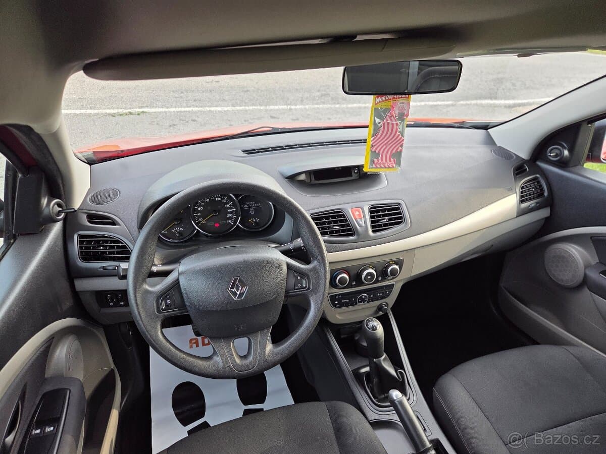 2011 Renault MEGANE - 12