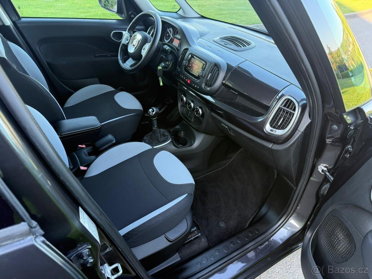 2015 Fiat 500L - 12