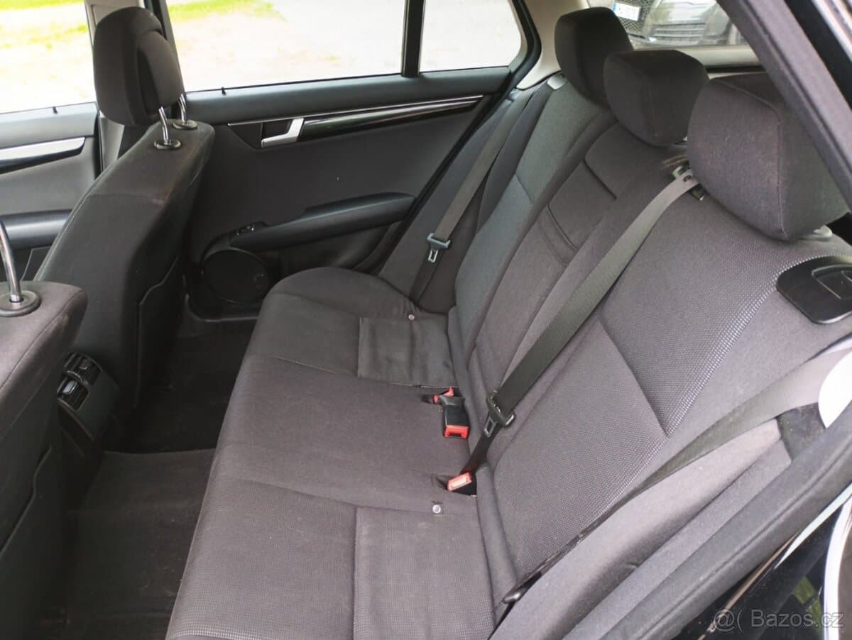 2012 Mercedes-Benz C-CLASS - 12