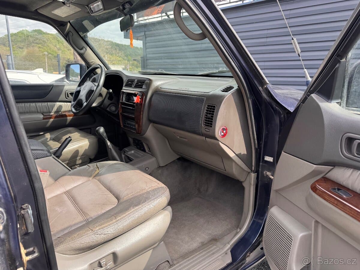 Nissan PATROL - 12