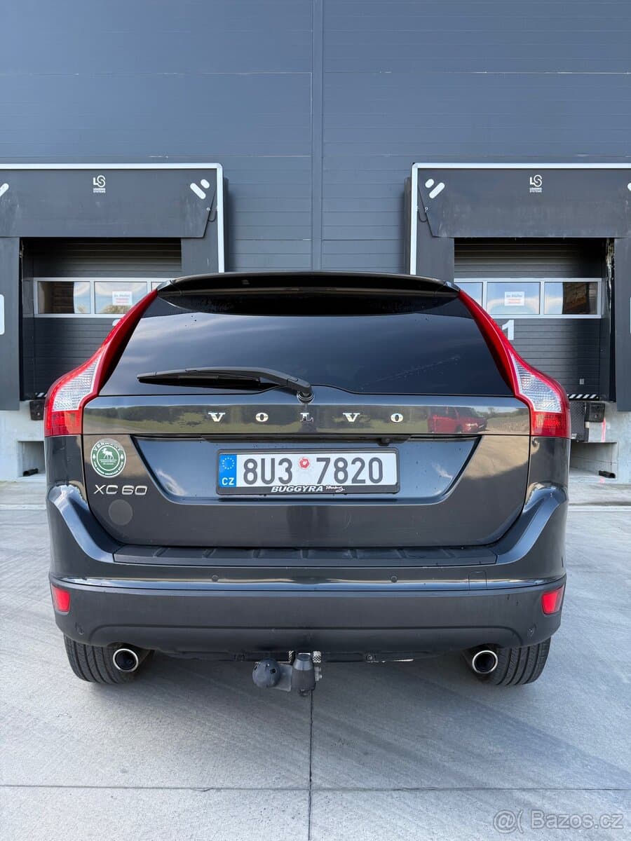 2011 Volvo XC60 - 12