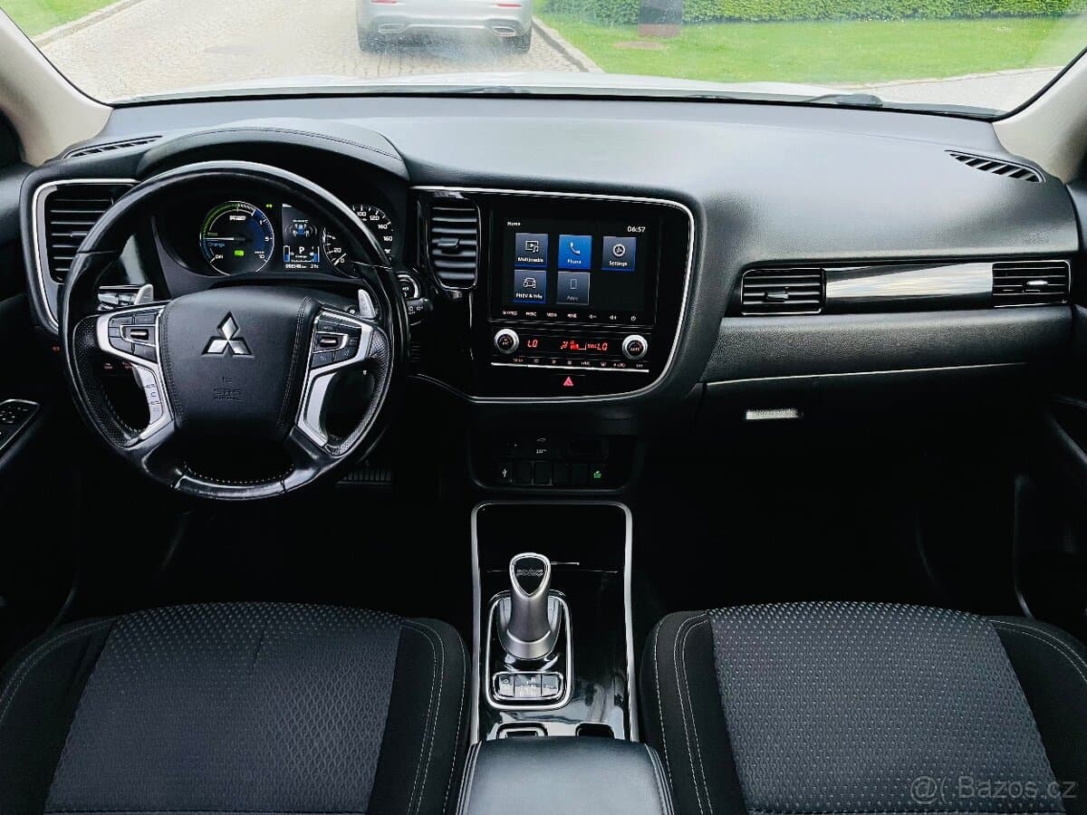 2020 Mitsubishi OUTLANDER - 12