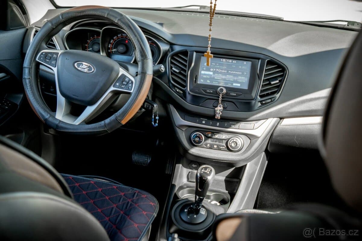 2018 Lada VESTA - 12