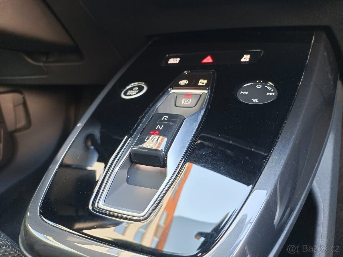 2022 Audi Q4 - 12