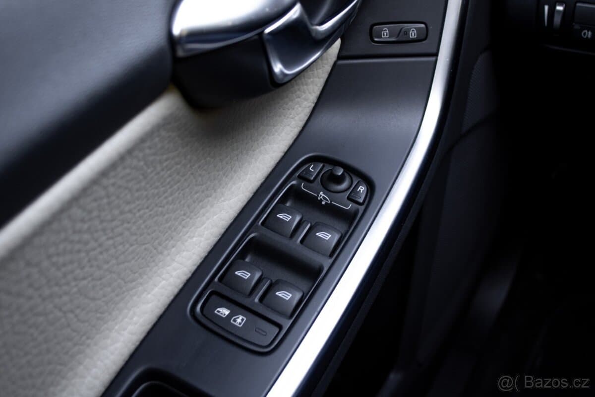 2010 Volvo S60 - 12