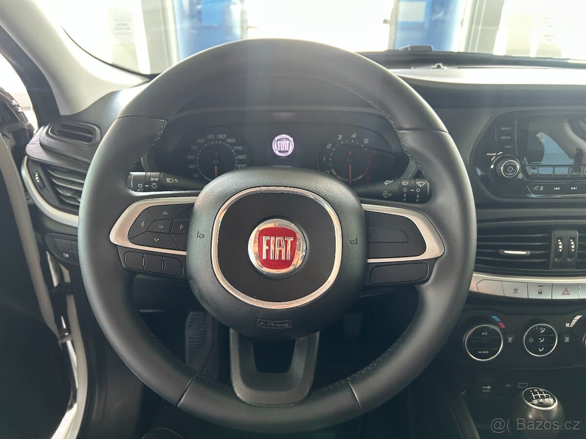 2019 Fiat TIPO - 12