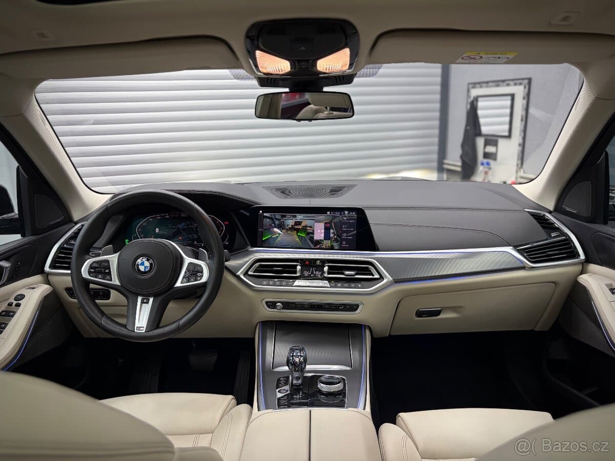 2019 BMW X5 - 12