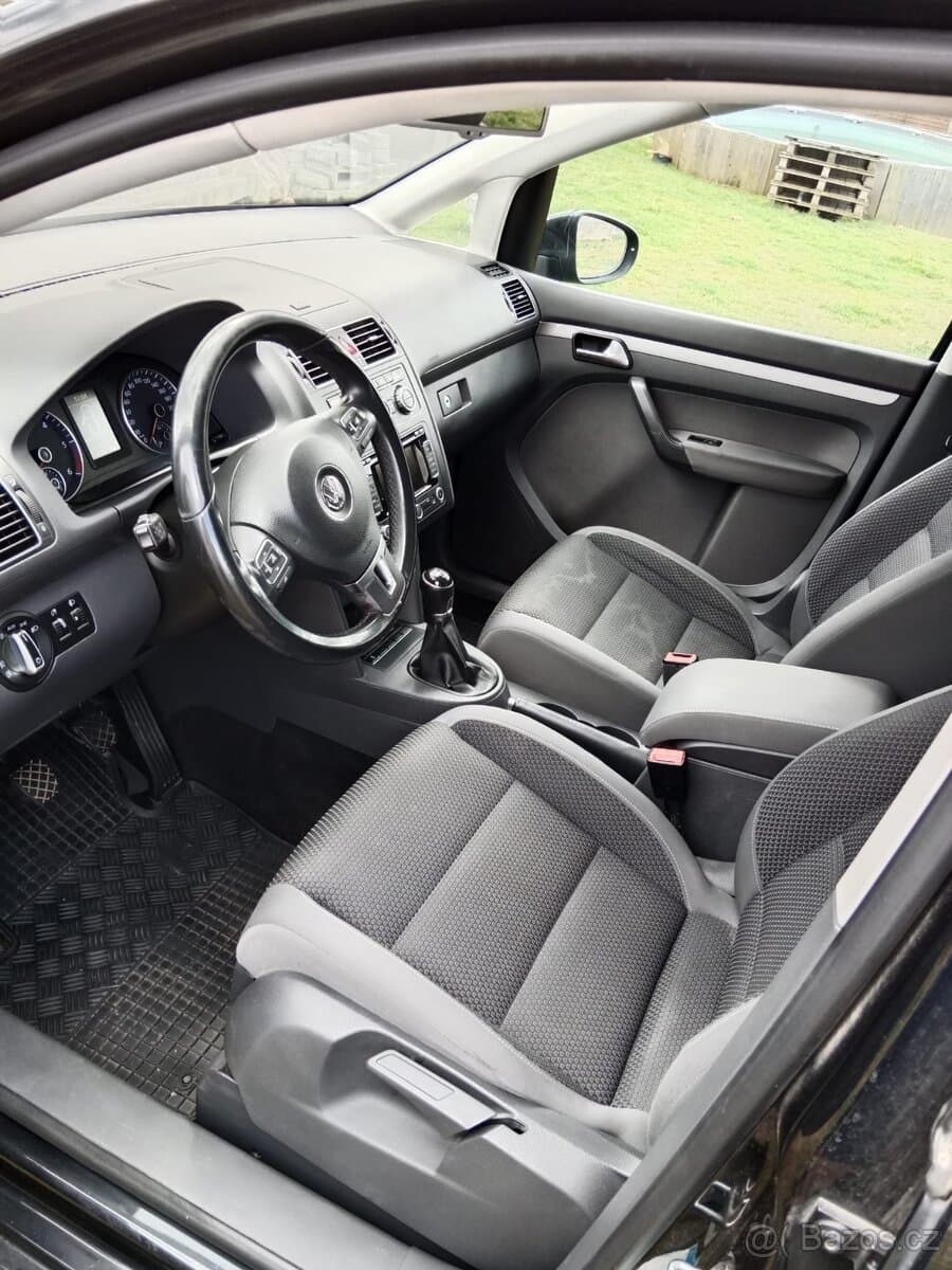 Volkswagen TOURAN - 12
