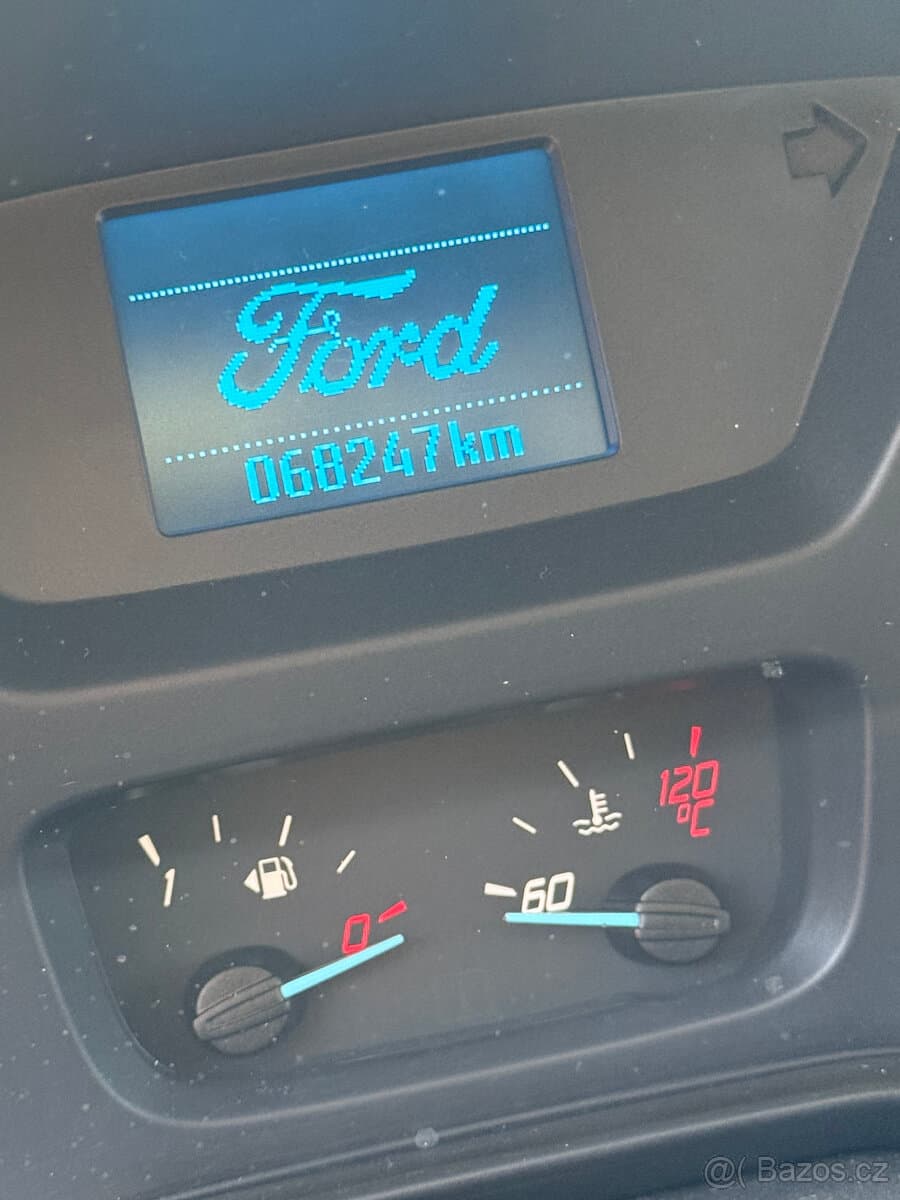 2015 Ford TRANSIT - 12