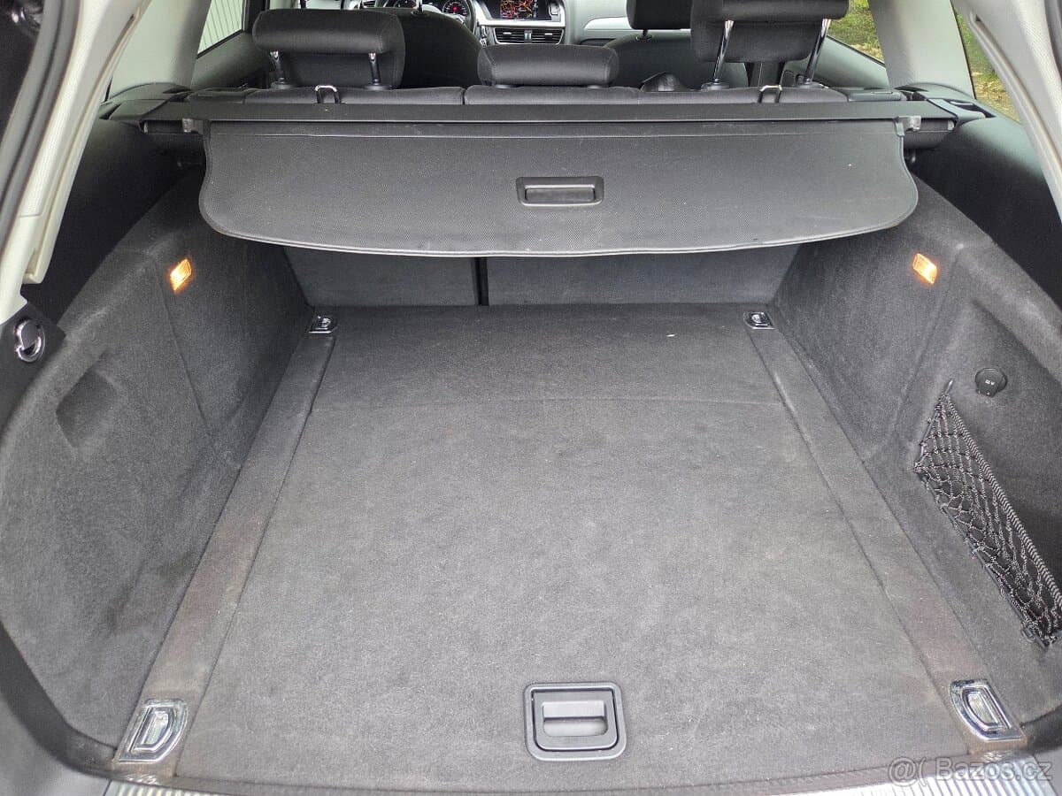 2015 Audi A4 - 12