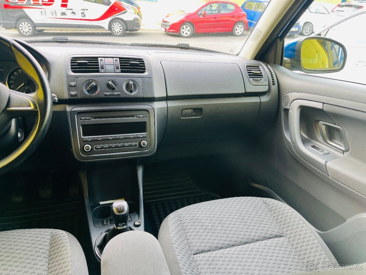 2014 Škoda FABIA - 12