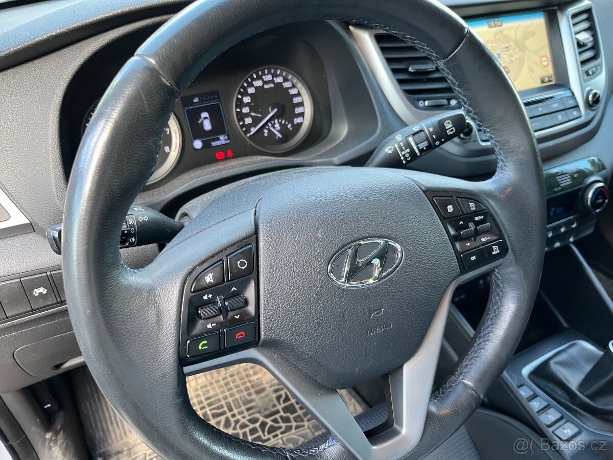 2017 Hyundai TUCSON - 12