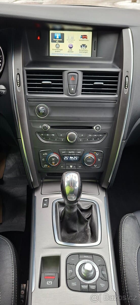 2012 Renault LATITUDE - 12