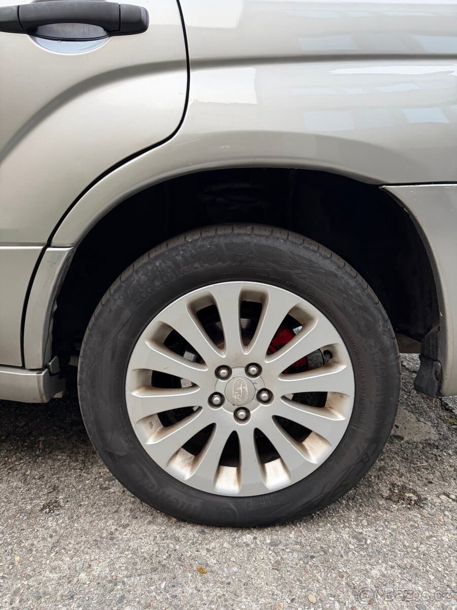 2005 Subaru FORESTER - 12