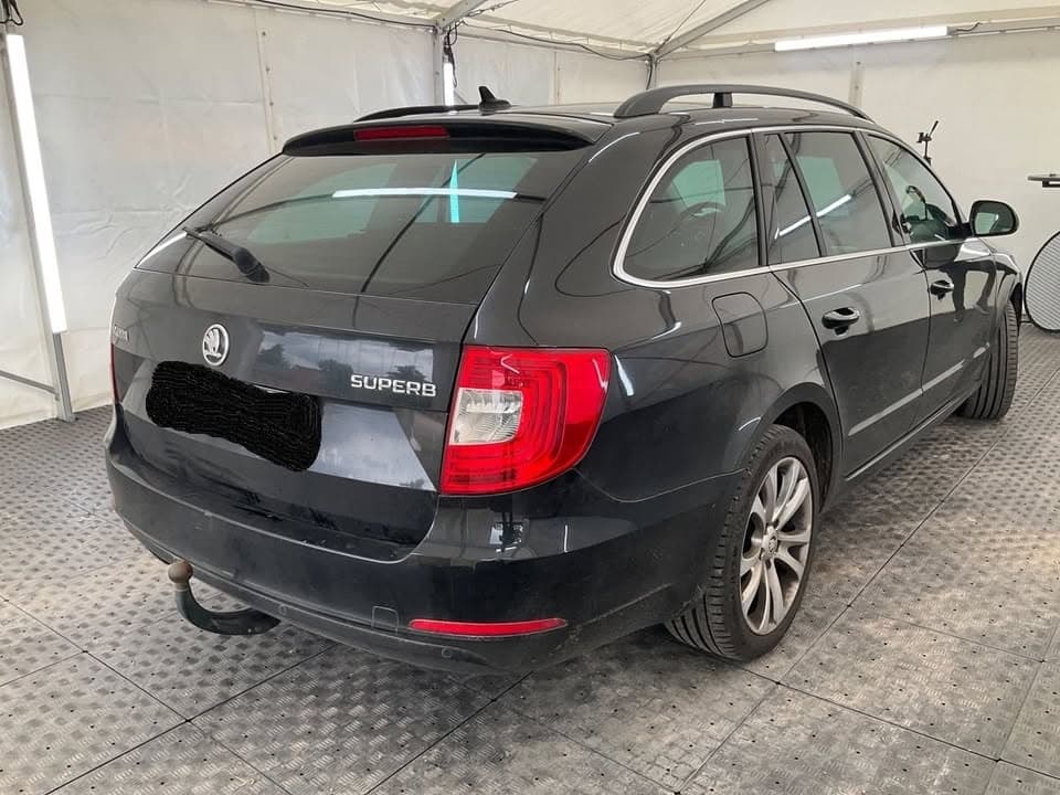 2015 Škoda SUPERB - 12