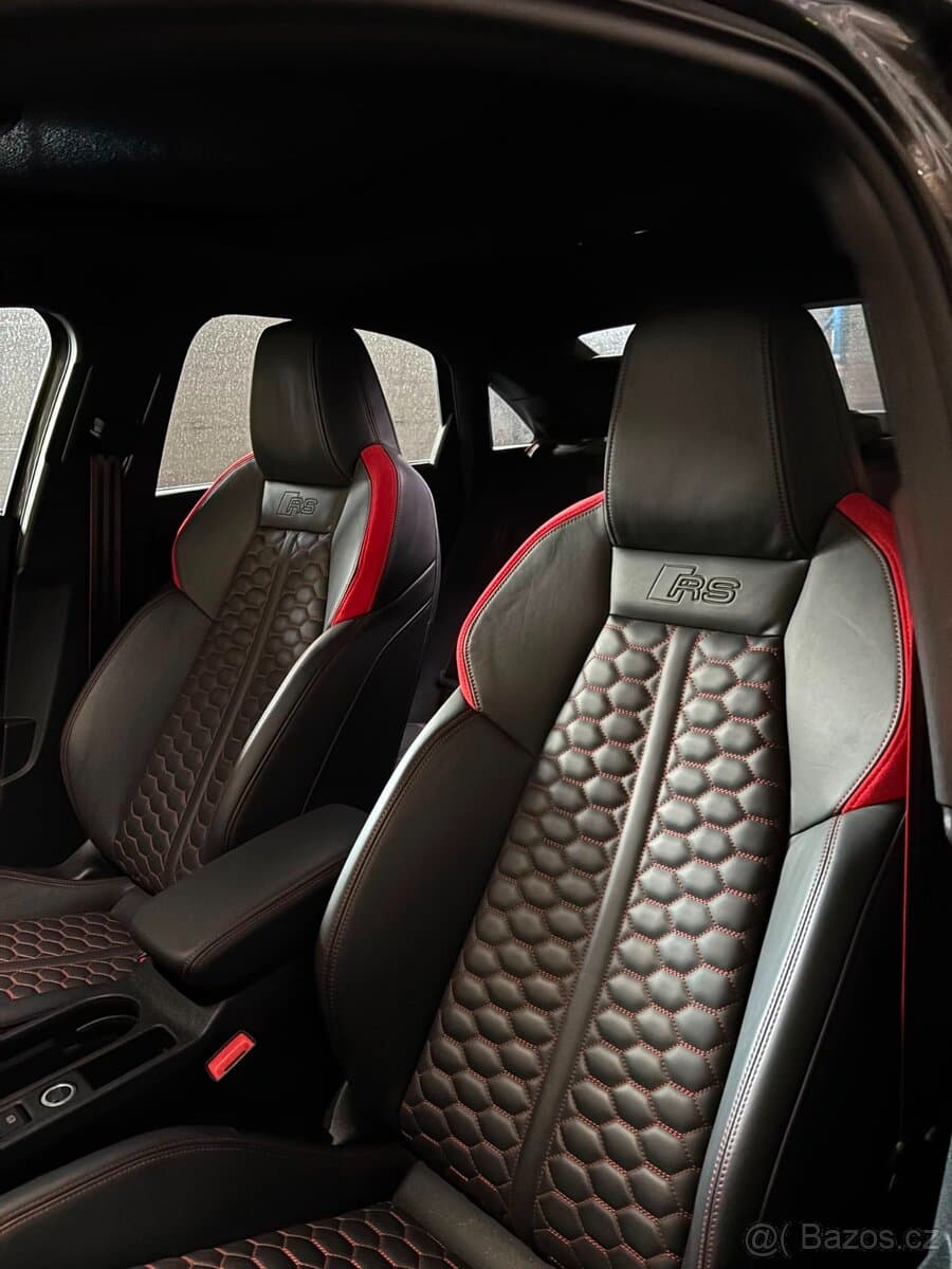 2022 Audi RS3 - 12