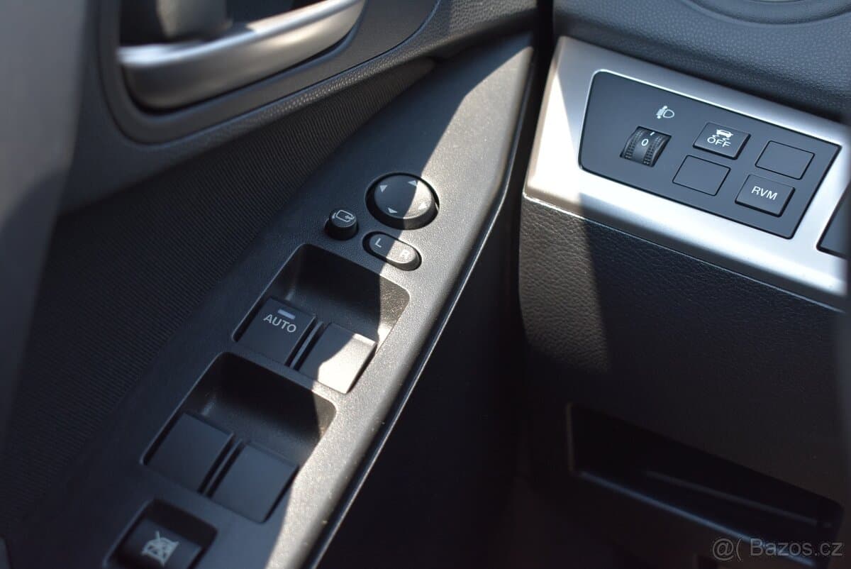 2013 Mazda 3 - 12