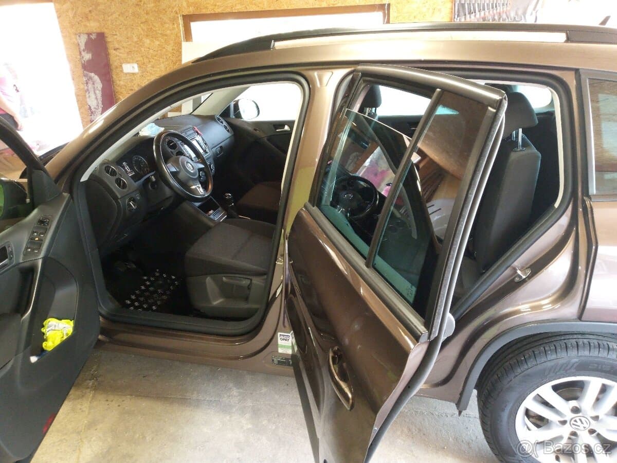 2012 Volkswagen TIGUAN - 12