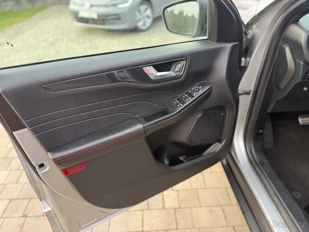 2024 Ford KUGA - 12