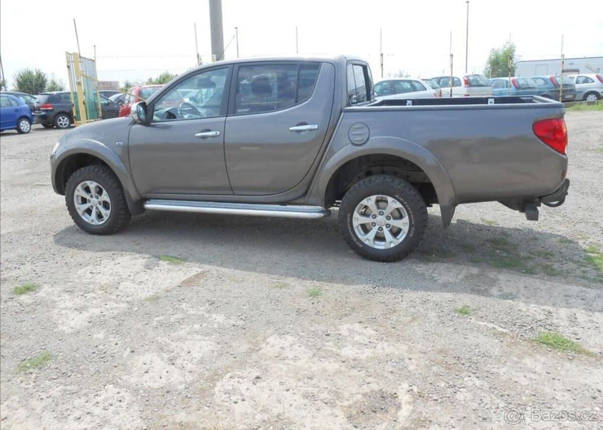 2014 Mitsubishi L200 - 12