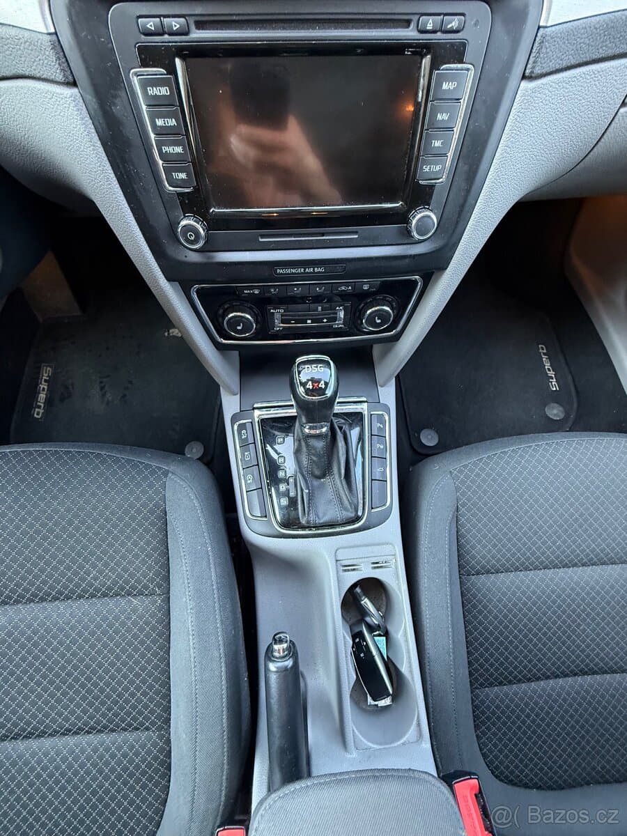 2014 Škoda SUPERB - 12