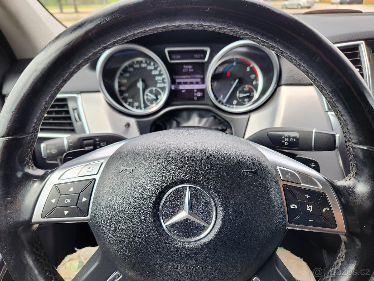 2012 Mercedes-Benz M-CLASS - 12