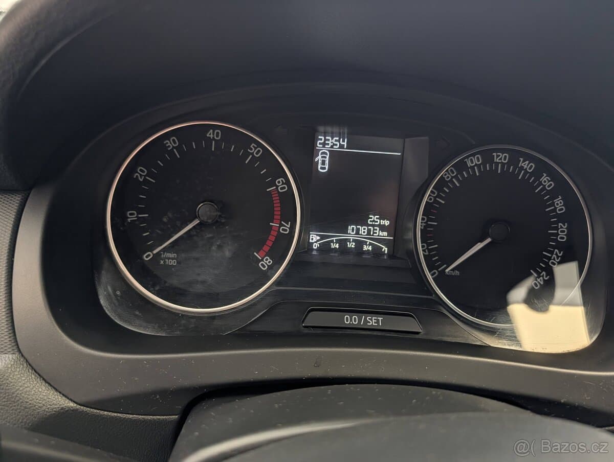 2015 Škoda RAPID - 12