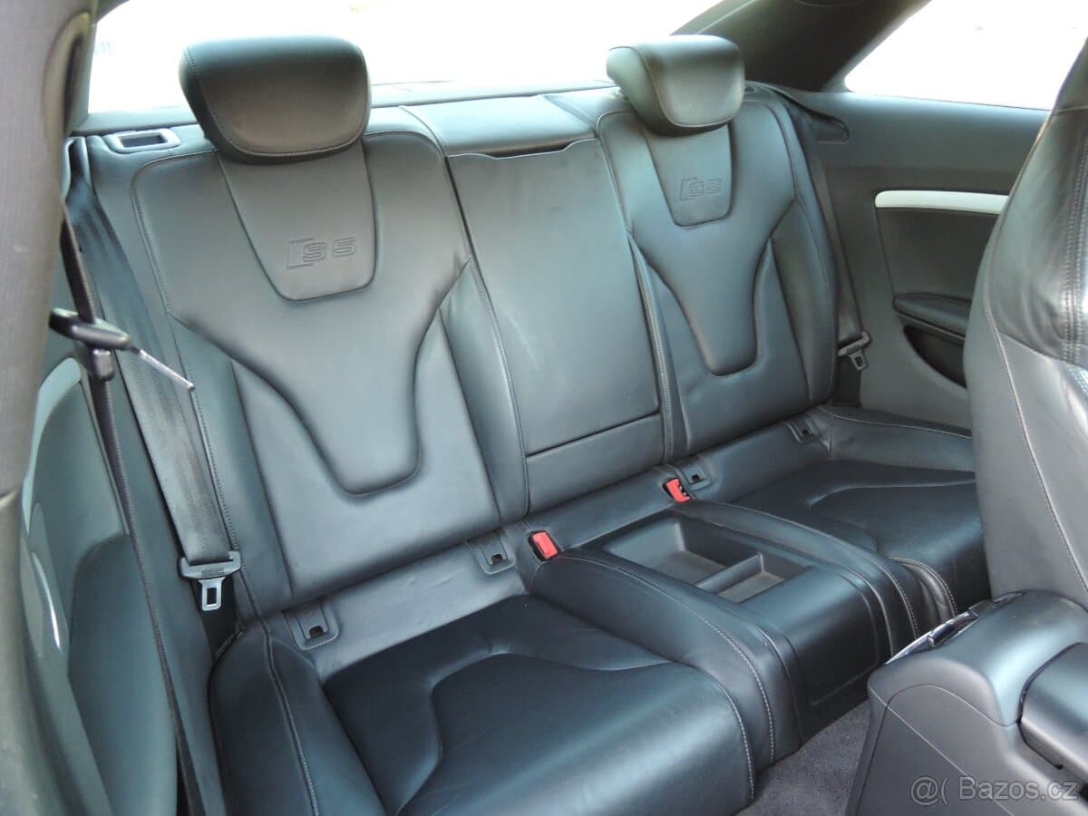 2008 Audi S5 - 12