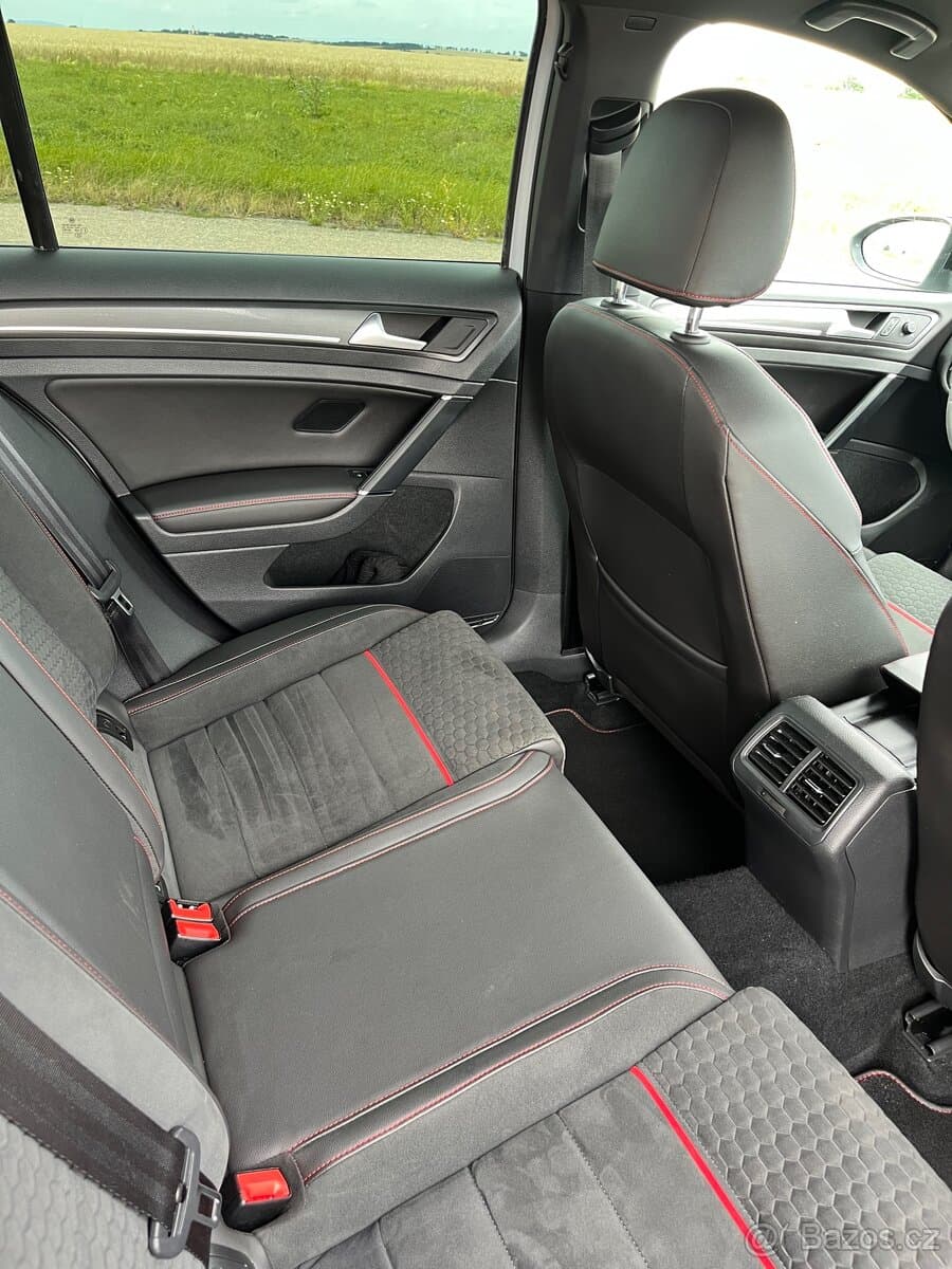 2018 Volkswagen GOLF - 12