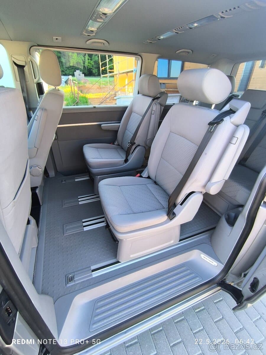 2015 Volkswagen MULTIVAN - 12